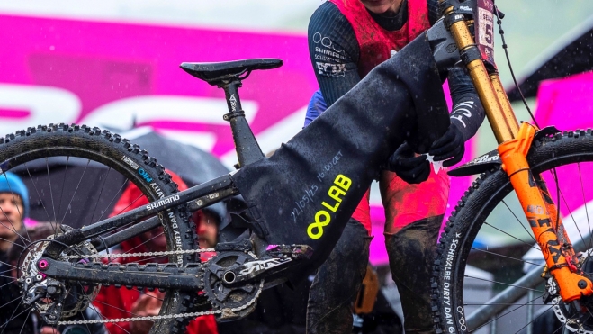 La Rallon D corrió tapada porque aún no había sido oficialmente presentada por Orbea. La Rallon D corrió tapada porque aún no había sido oficialmente presentada por Orbea.
