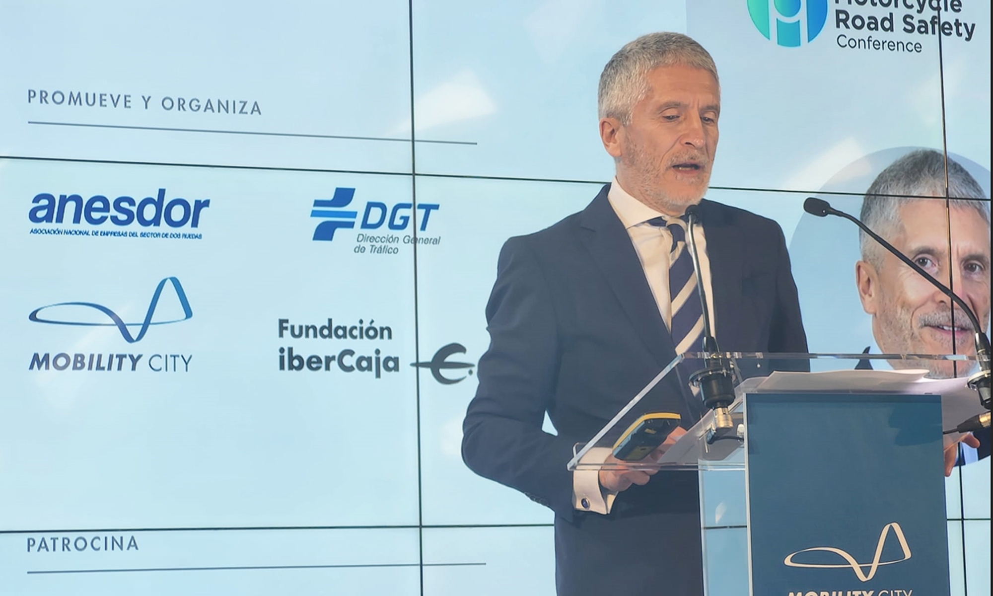 gobierno defiende etiquetas medioambientales coches espana