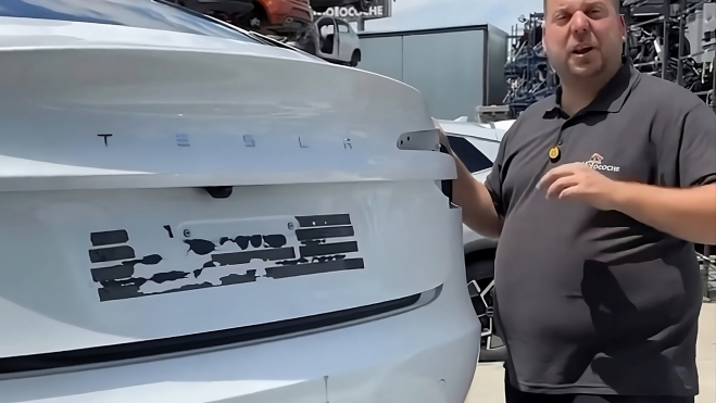 Tesla desguace Tesla desguace