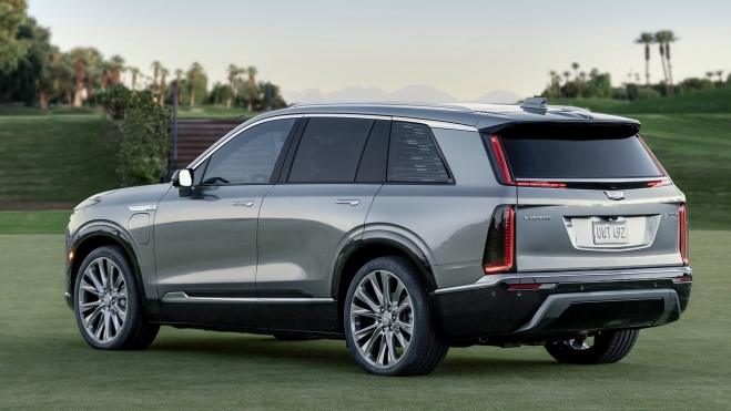 cadillac vistiq 3 cadillac vistiq 3