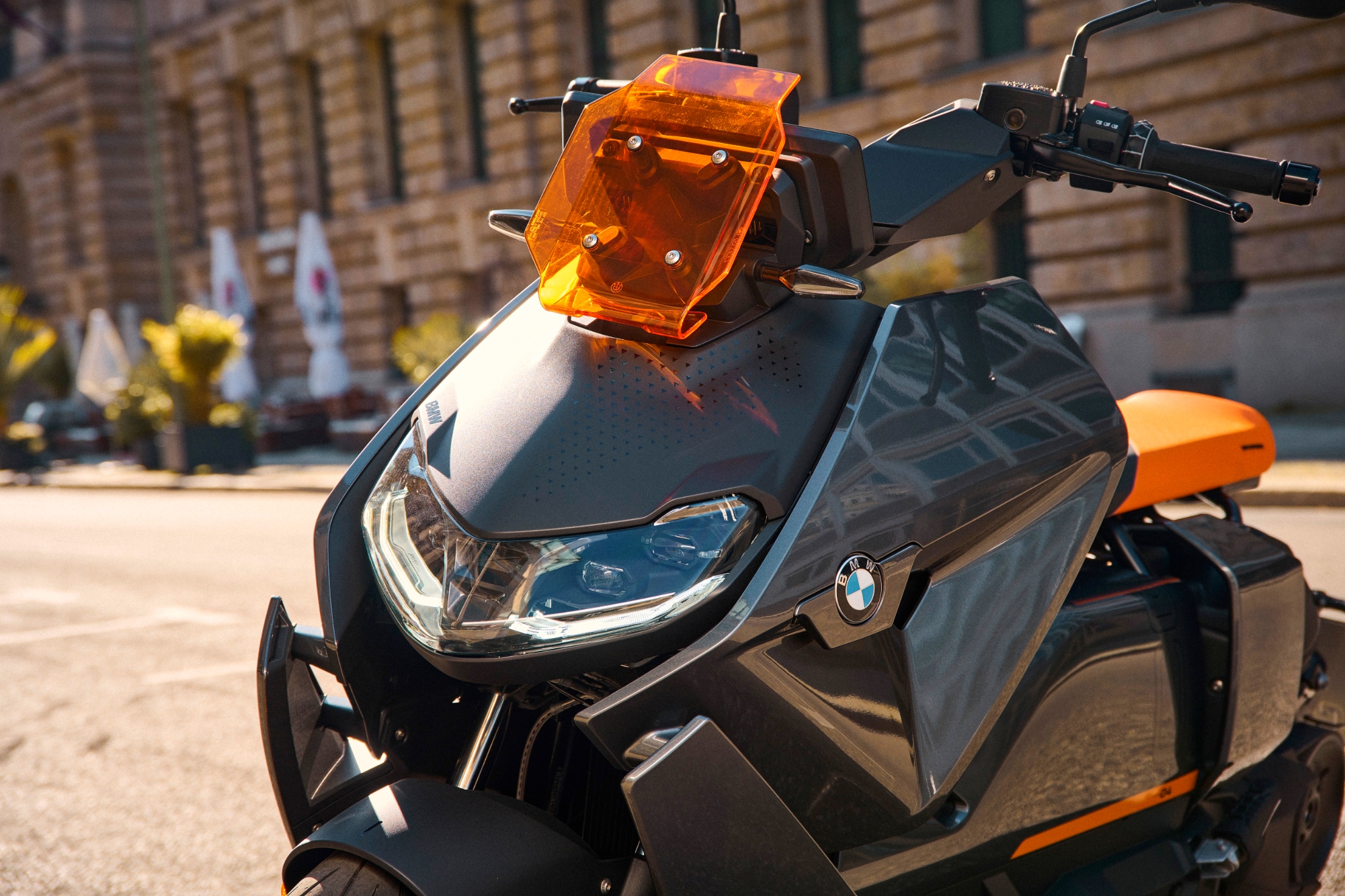Esta es la exclusiva y futurista moto eléctrica que utilizan algunos cuerpos de seguridad.