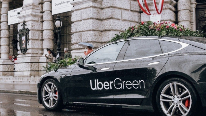 Tesla UBER Tesla UBER