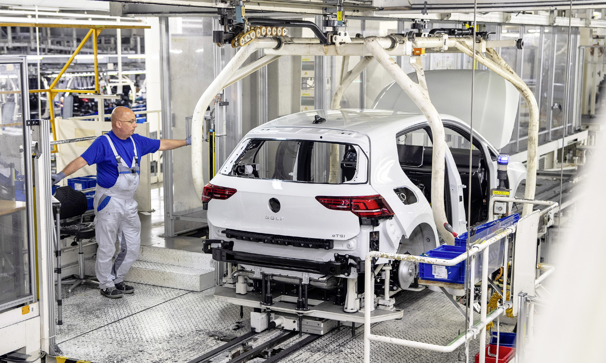 El Volkswagen Golf podría abandonar la histórica planta alemana de Wolfsburgo.