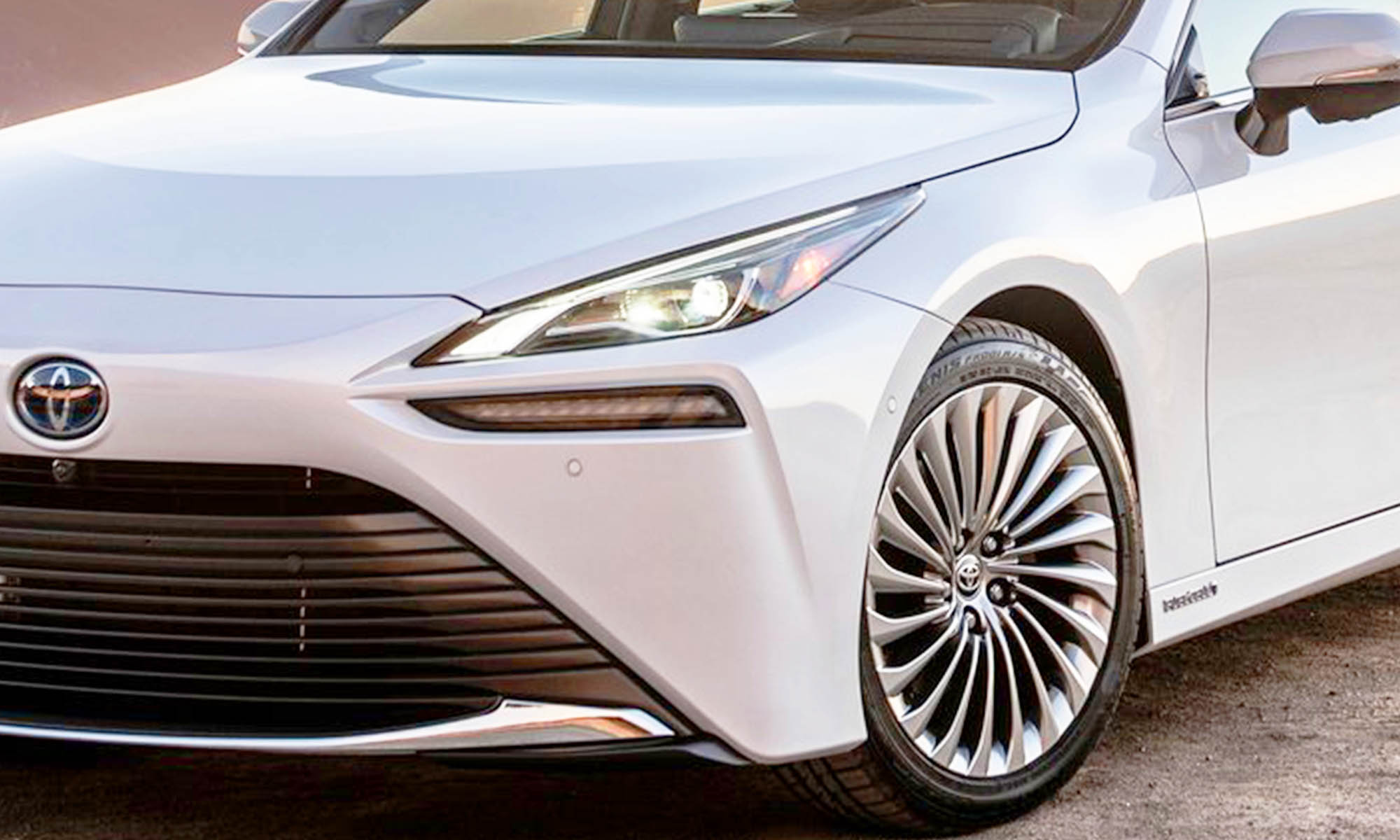 toyota regala mirai coche electrico hidrogeno 1
