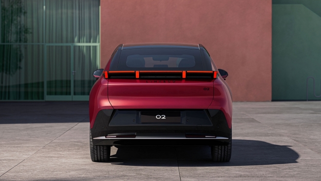 Lynk Co 02 Trasera