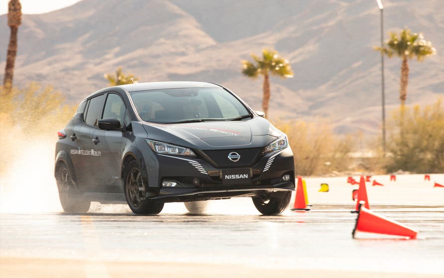  e-4ORCE de Nissan: confort y control para conductores de todos los niveles. 