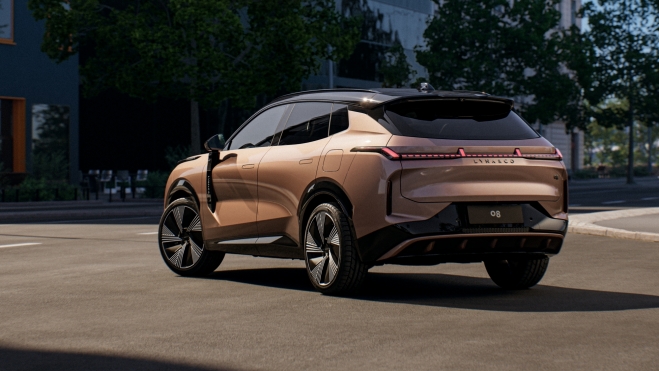 Lynk Co 08 Trasera
