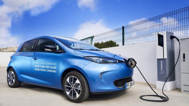 Comprar un coche eléctrico usado será una ganga en Francia: por 2.000 euros Comprar un coche eléctrico usado será una ganga en Francia: por 2.000 euros