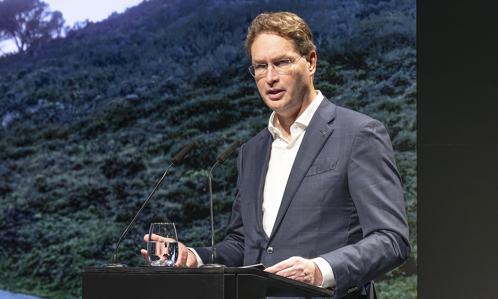 Ola Källenius, CEO de Mercedes-Benz, deja clara su visión de futuro.