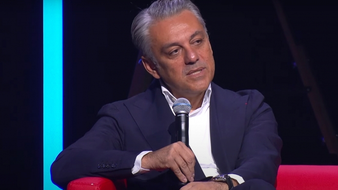 luca de meo ceo renault coche hibrido electrico 1 luca de meo ceo renault coche hibrido electrico 1