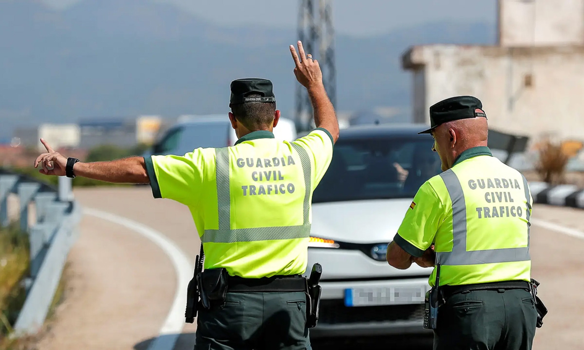 La Guardia Civil está realizando controles para ver si llevamos este elemento en el maletero de nuestro coche.