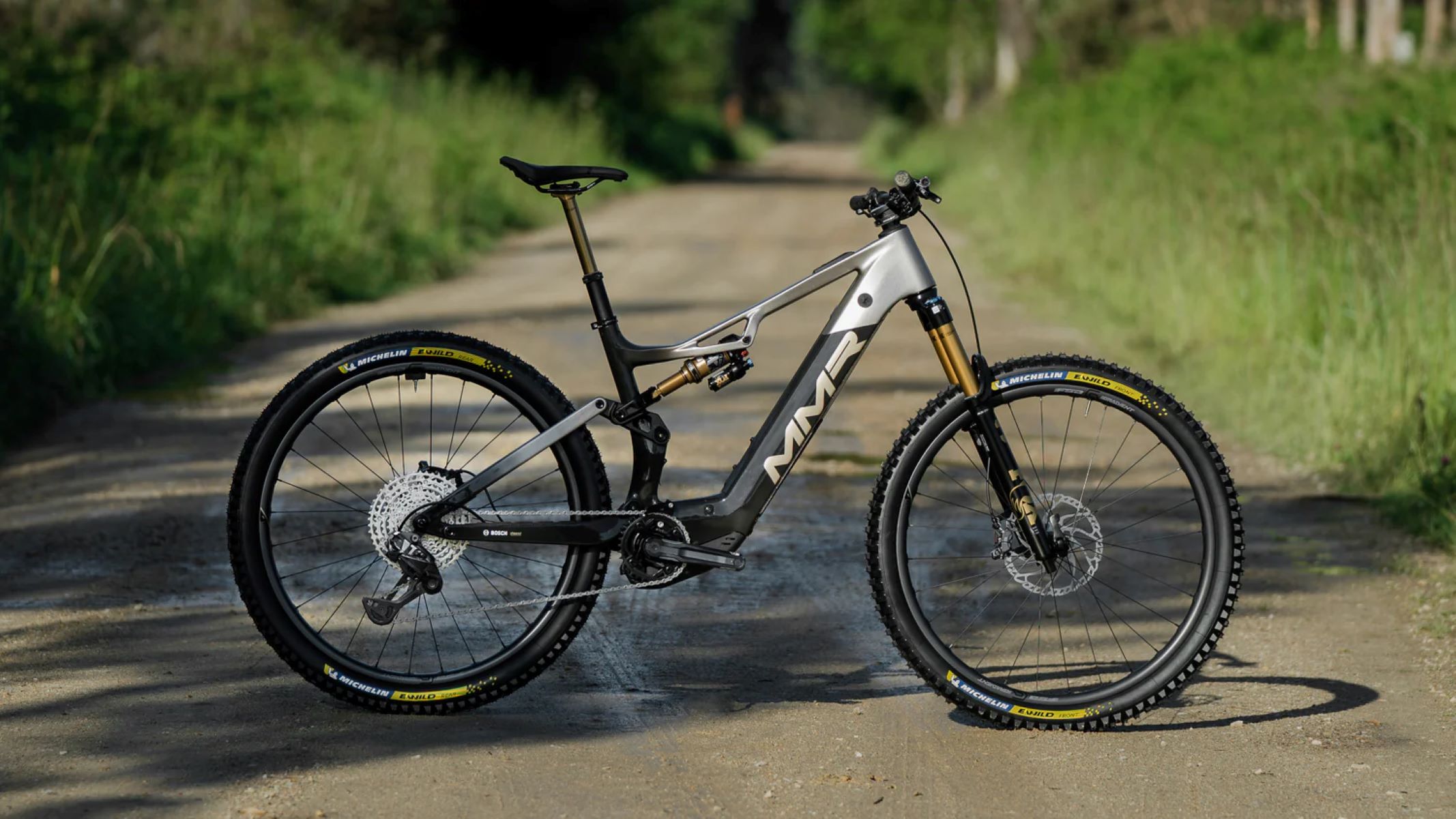 Esta bicicleta eléctrica monta una nueva transmisión electrónica.