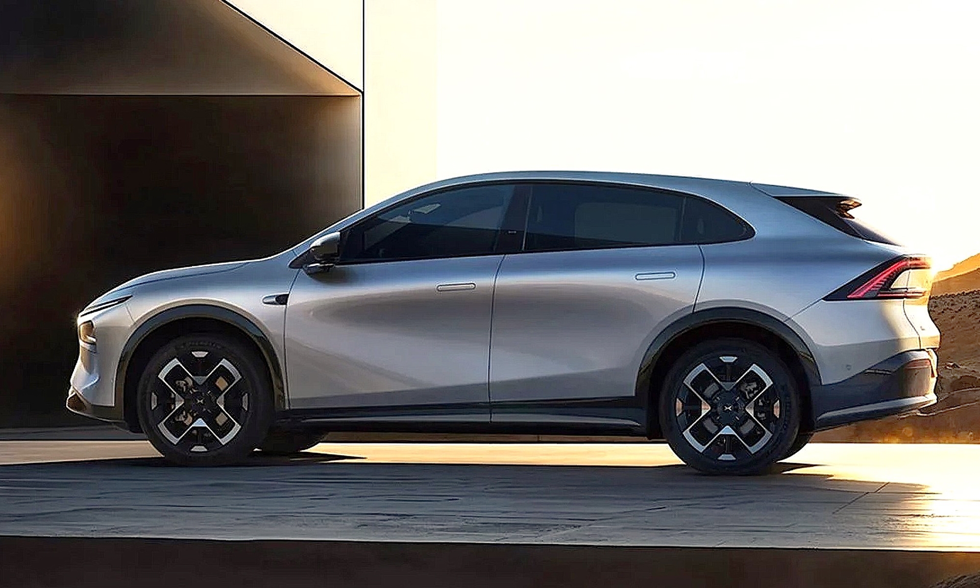 El CEO de Xpeng, que lanzará en unos días el Xpeng G7, el mayor rival del Xiaomi YU7; ha reconocido que se ha comprado el SUV de Xiaomi.