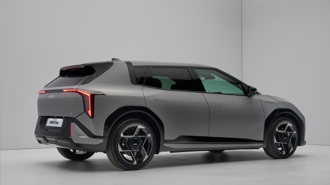 kia ev4 compacto