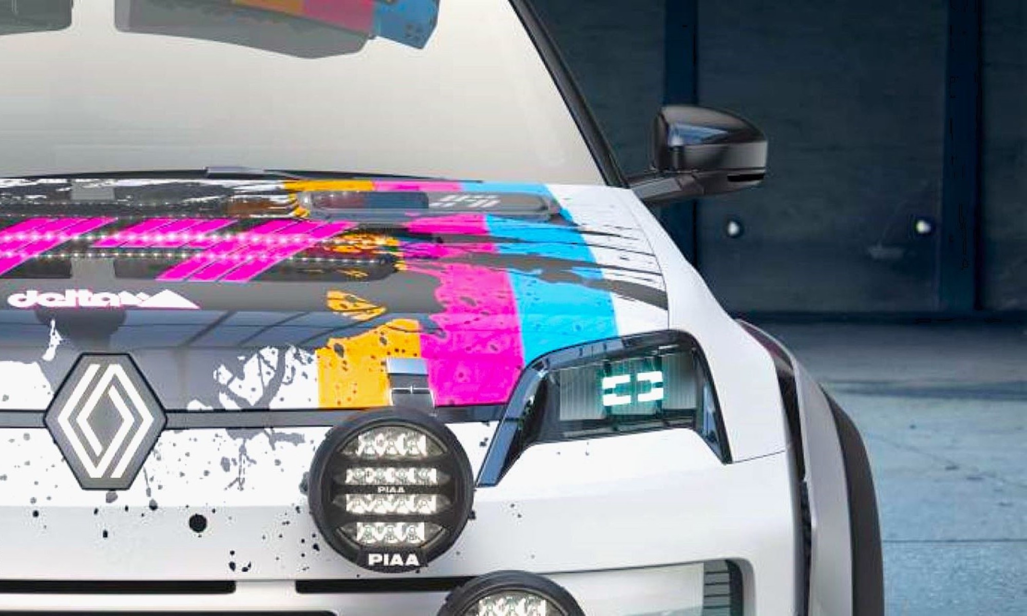 Un preparador alemán, y por 20.000 euros, podría convertir un Renault 5 E-Tech de serie en este espectacular 4x4.