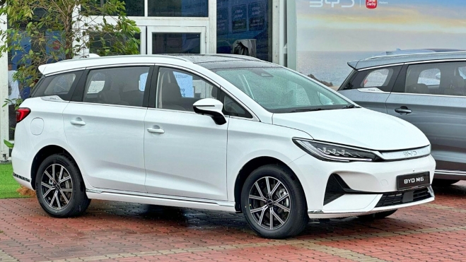 byd m6 monovolumen 1 byd m6 monovolumen 1