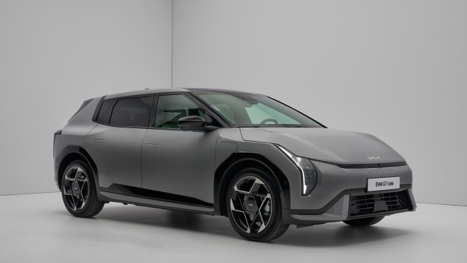YDRAY kia ev4 hatchback gtl wolf grey studio ext static digital 1920x1080 001 YDRAY kia ev4 hatchback gtl wolf grey studio ext static digital 1920x1080 001