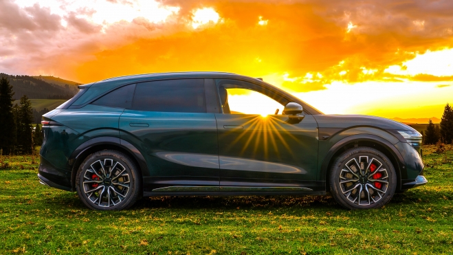 Zeekr 7x SUV eléctrico carga más rápido Tesla,seguridad pariente Volvo pronto España 12