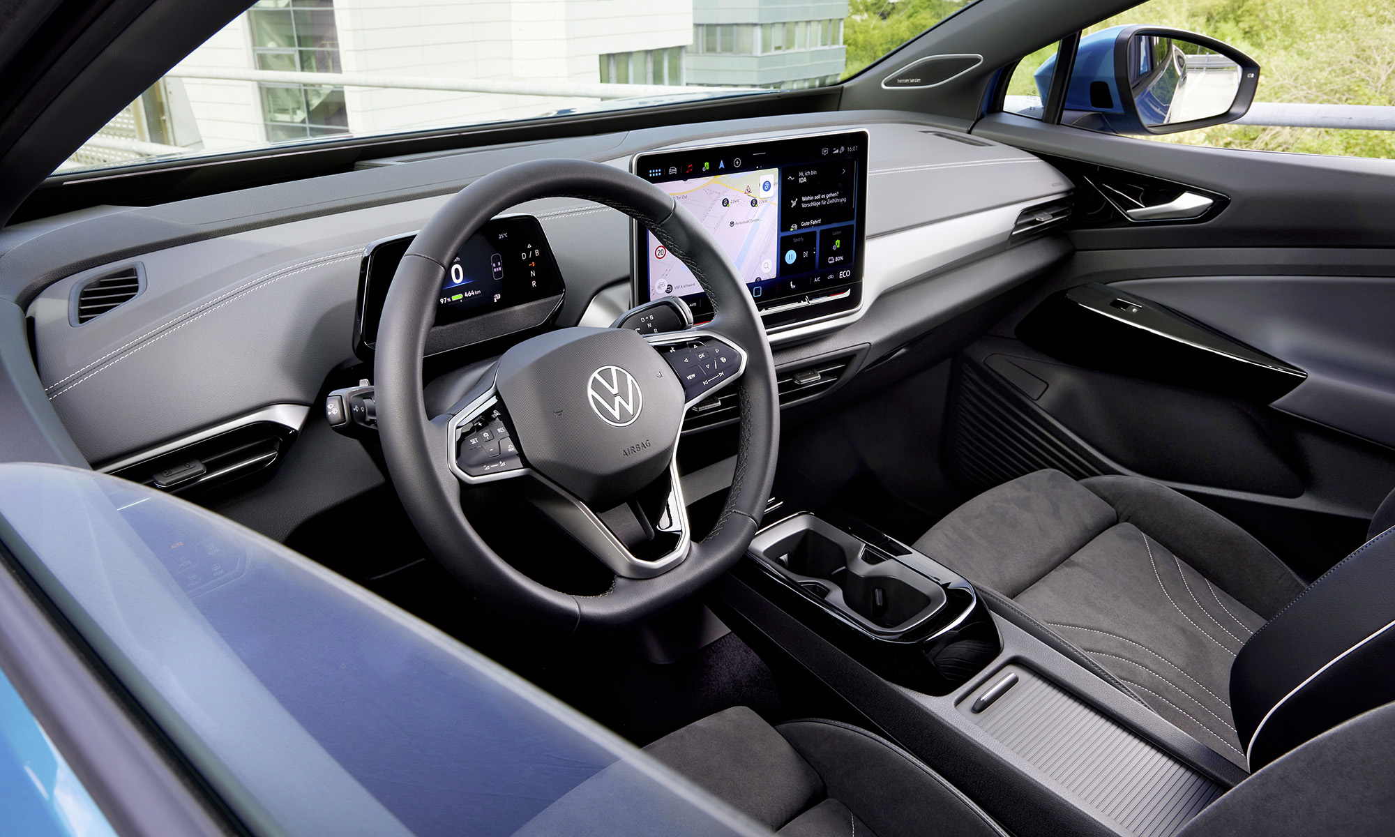 Volkswagen pasa así a la que era su mayor rival, Tesla, en todo el mundo.