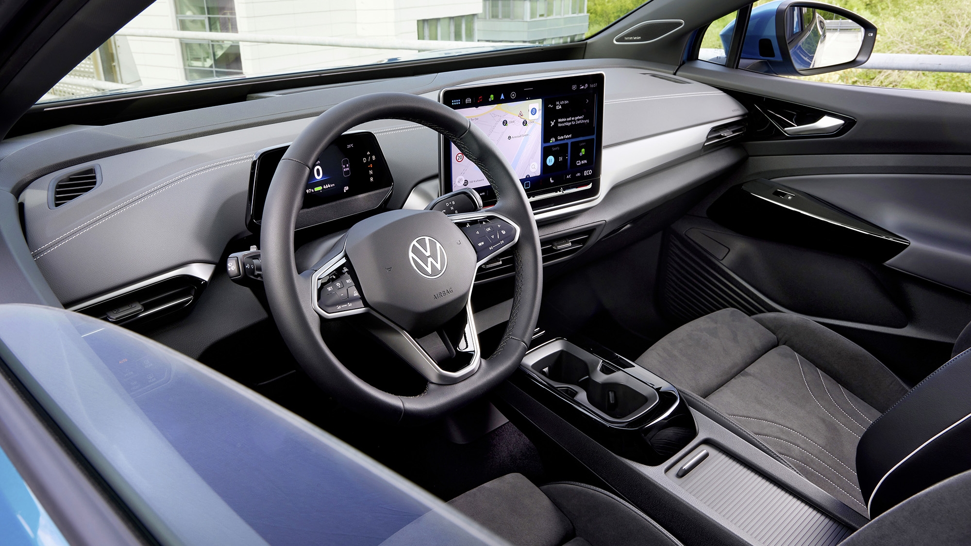 Volkswagen lidera la venta de coches eléctricos en Europa y supera a Tesla