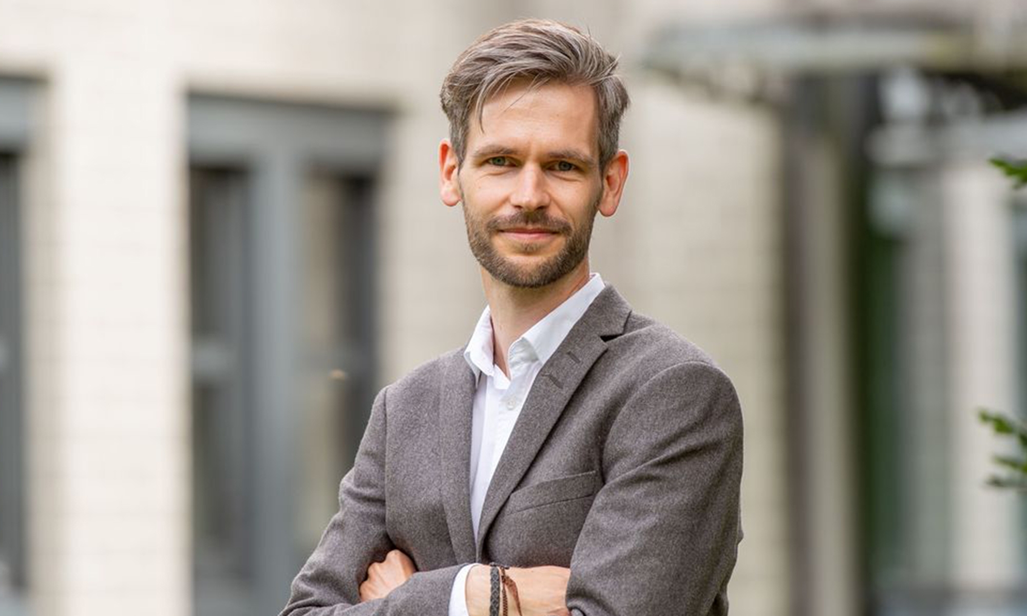 El profesor Jörn Hoppmann cree que la industria europea aún podría dar el 'sorpasso' a China.
