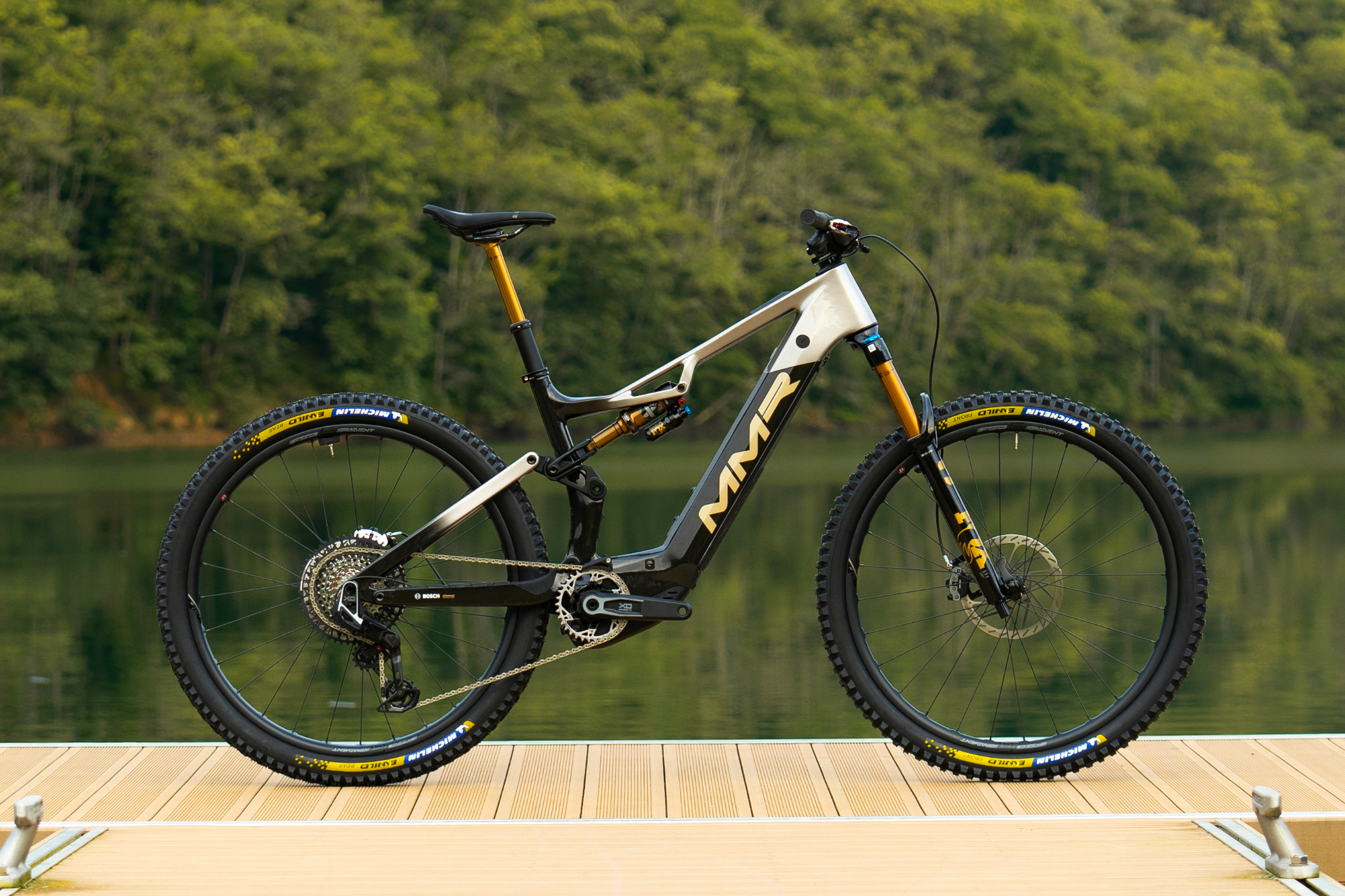  Un acabado muy exclusivo es el que recibe esta eMtb de Allmountain.