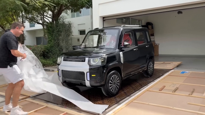 land rover defender chino