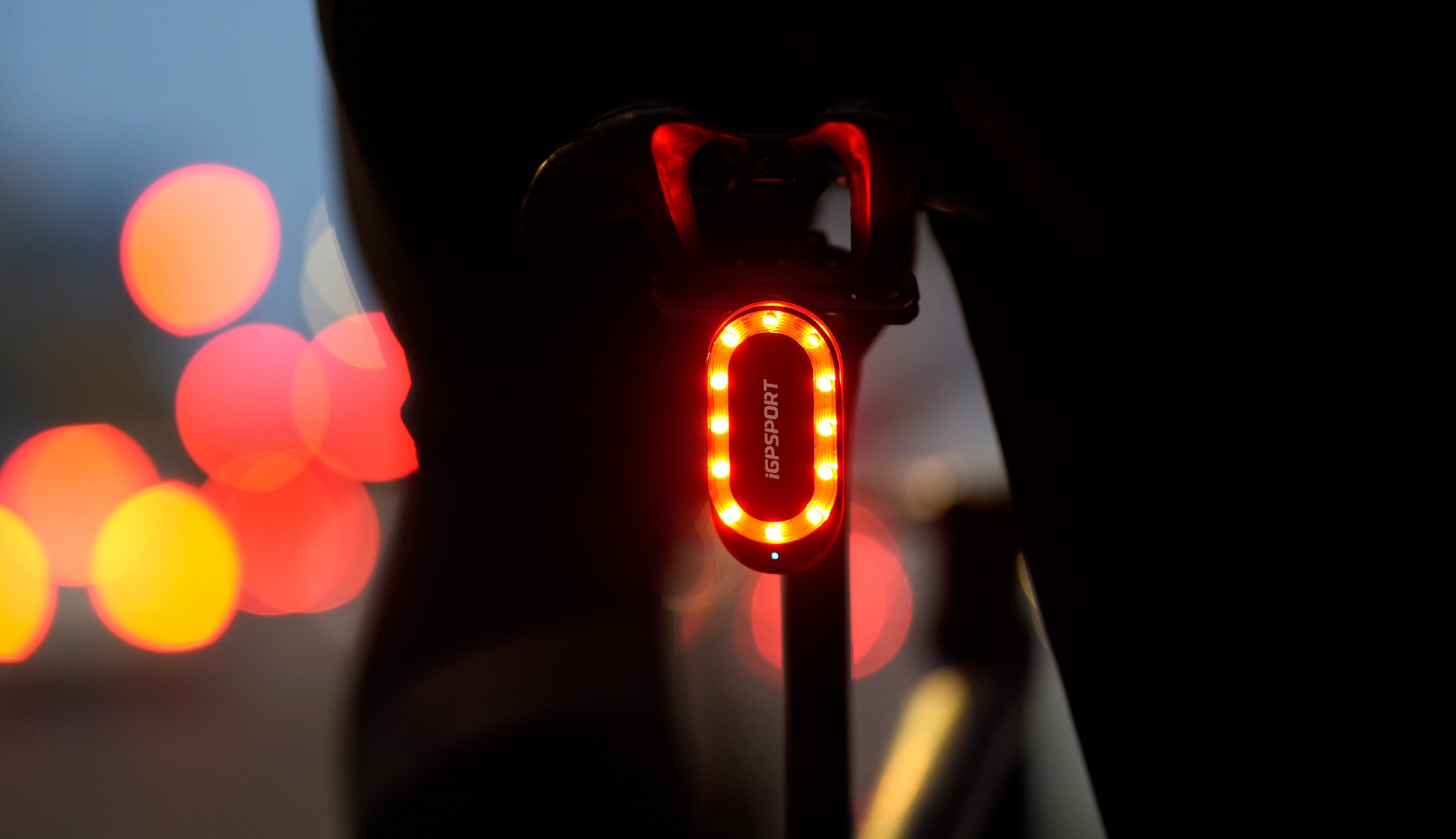 Los radares integrados en la luz incrementan nuestra seguridad. En la foto un modelo iGPSORT.
