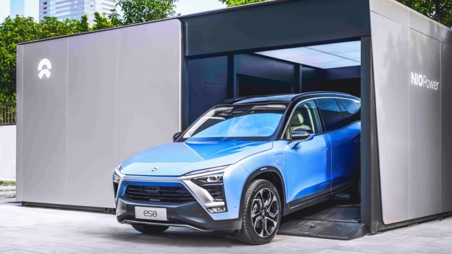 Cada intercambio de baterías se lleva a cabo en sólo 144 segundos. Y NIO ya ha realizado más de 80.000.000. Cada intercambio de baterías se lleva a cabo en sólo 144 segundos. Y NIO ya ha realizado más de 80.000.000.