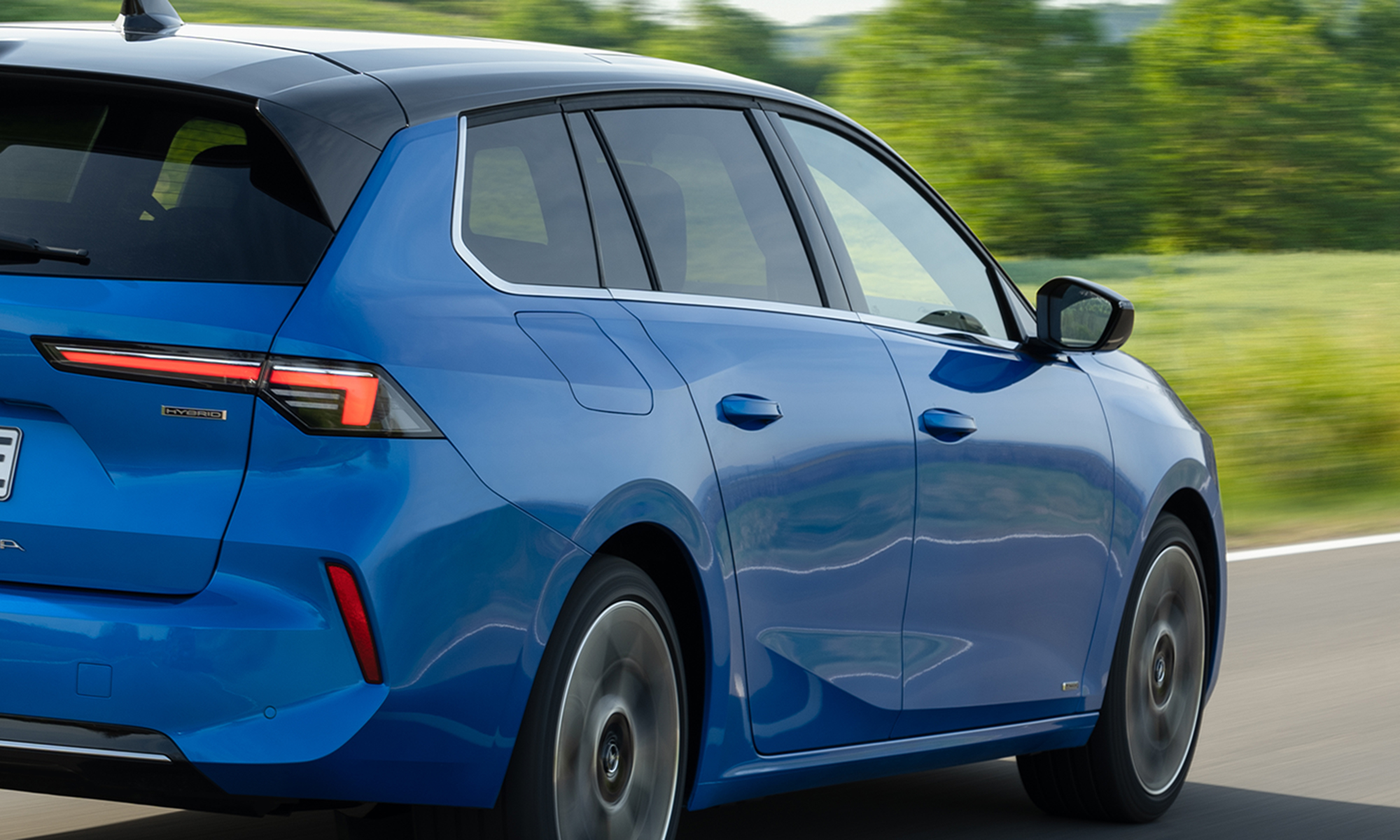 opela astra sports tourer phev hibrido enchufable 1