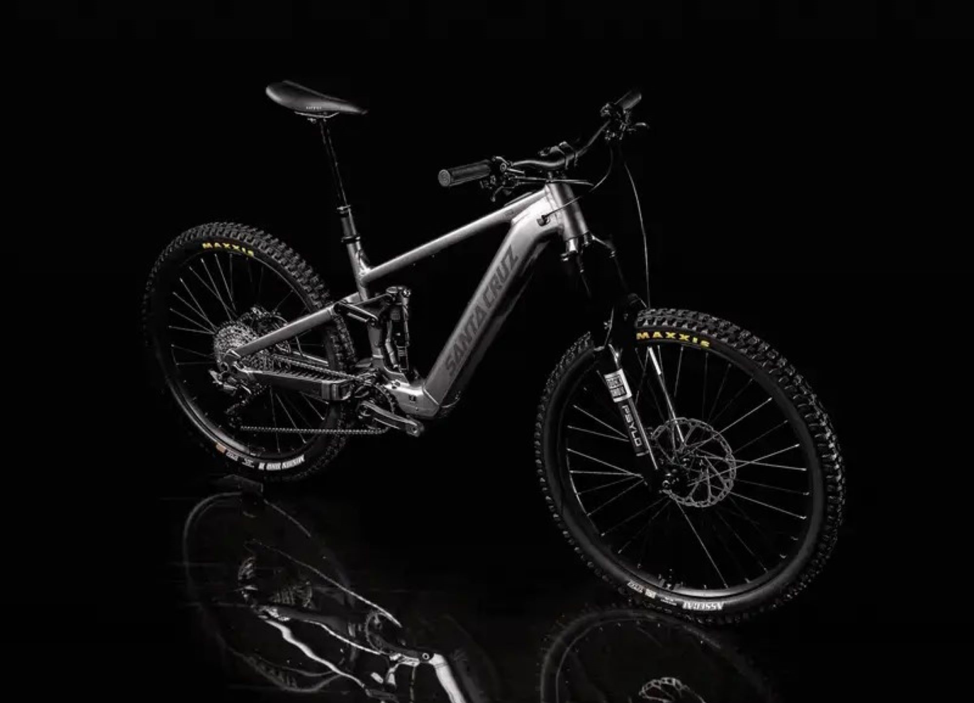 Esta exclusiva bicicleta eléctrica de Allmountain ahora con cuadro de aluminio.