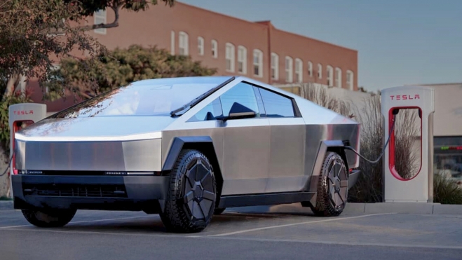tesla cybertruck enchufado 2 semanas roto 1
