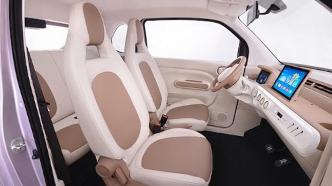Bestune Pony 4.175 € 222 km autonomía electrico juguete pero necesita Europa (5)