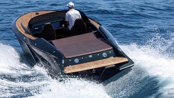 Frauscher x Porsche 850 Fantom 1 Frauscher x Porsche 850 Fantom 1