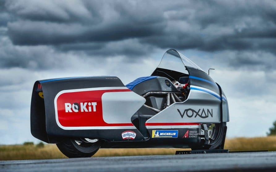 Voxan Wattman: la moto eléctrica que quiere superar el récord de velocidad en tierra 