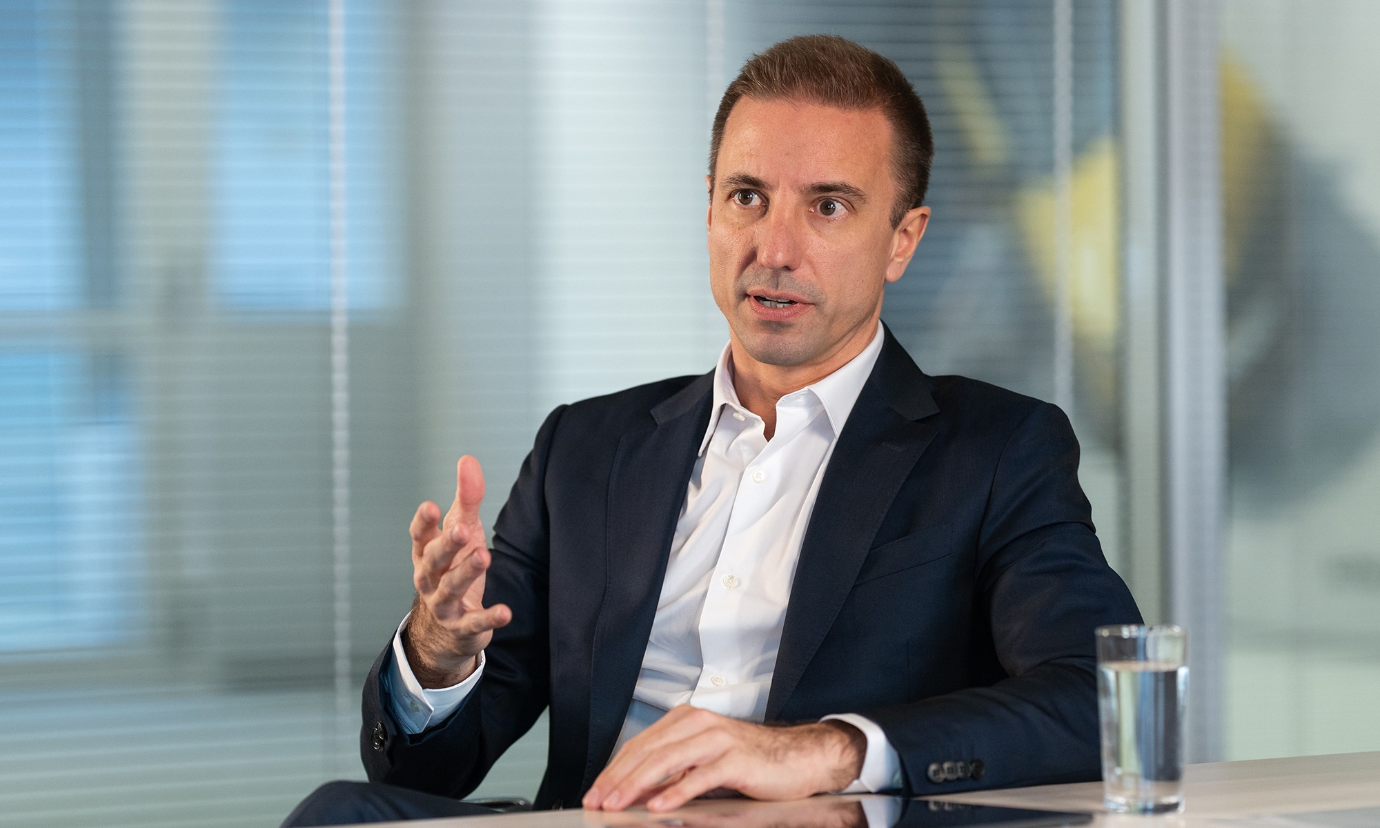 El CEO de Opel dice que la 'multi energía' sigue siendo vital para la marca.