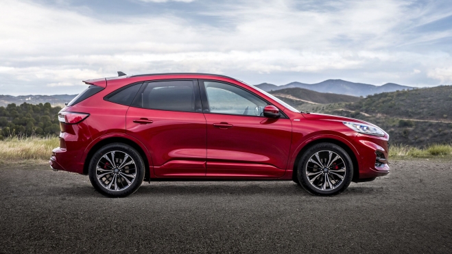 Ford Kuga ST Line EcoBlue Hybrid (1)
