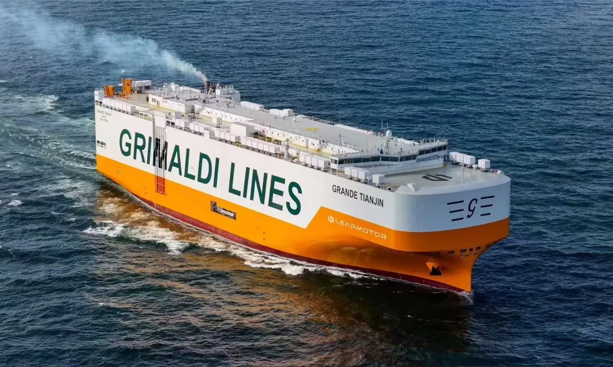 Leapmotor se ha asociado con la naviera Grimaldi Lines.