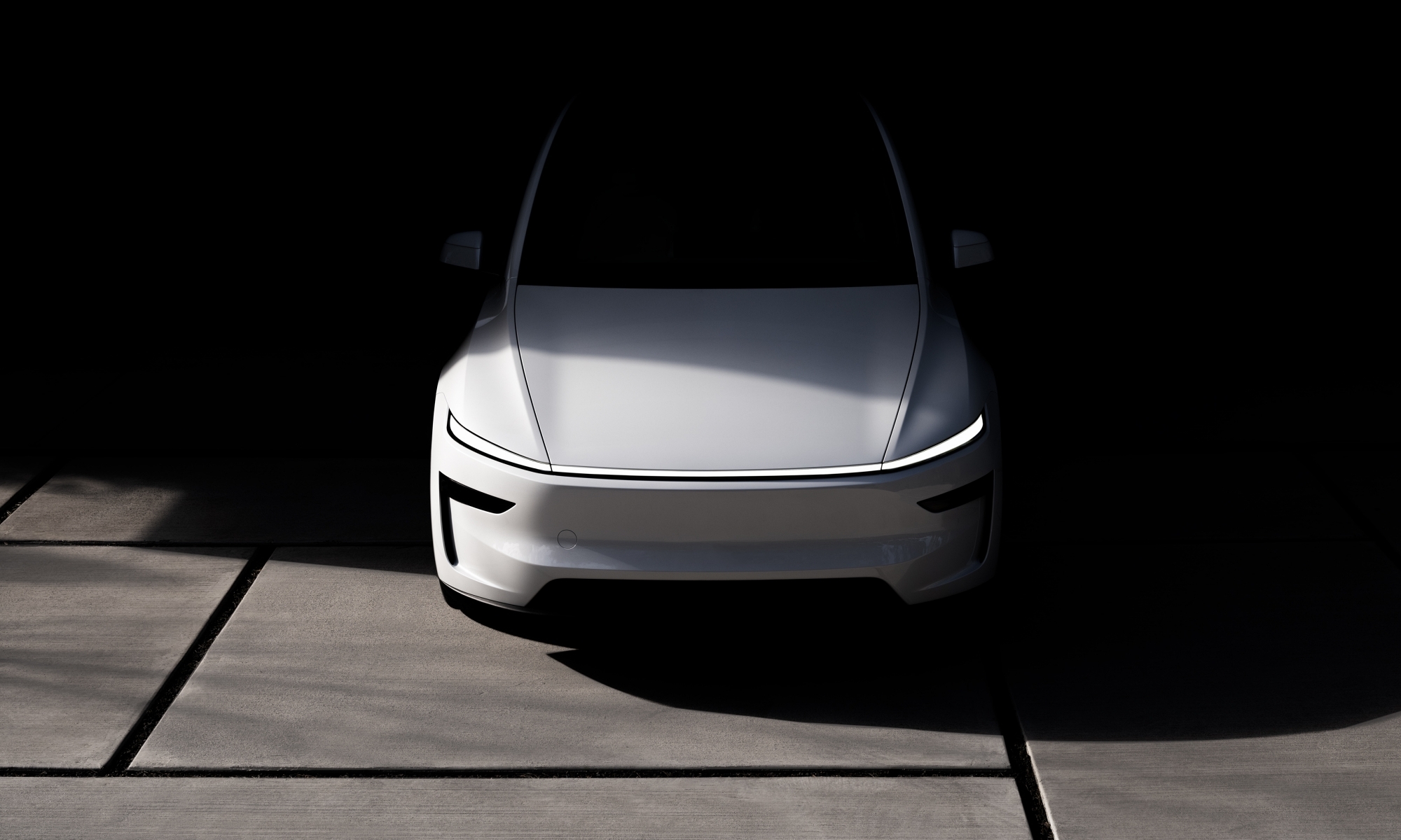 Ultimamente todo lo que rodea a Tesla parece sucumbir ante la realidad del mercado.