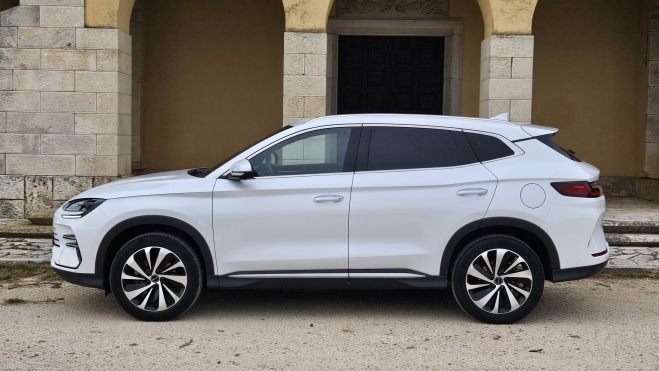 BYD SEAL U DM i 1.125 km autonomia SUV hibrido enchufable barato (7) BYD SEAL U DM i 1.125 km autonomia SUV hibrido enchufable barato (7)