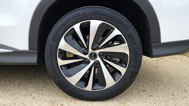 BYD SEAL U DM i 1.125 km autonomia SUV hibrido enchufable barato (6) BYD SEAL U DM i 1.125 km autonomia SUV hibrido enchufable barato (6)