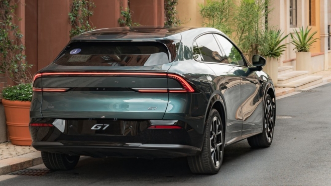 XPeng G7 Trasera