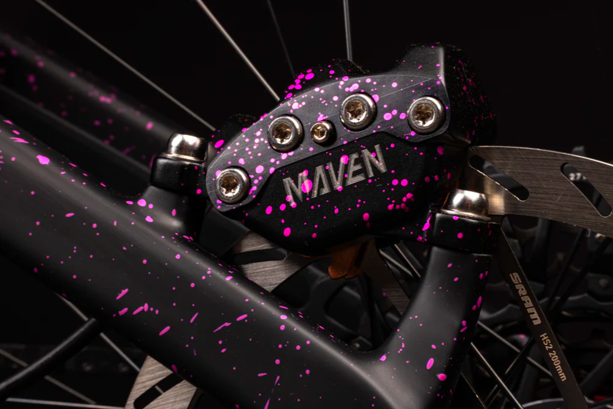 MY26 BullitPodium Details 005