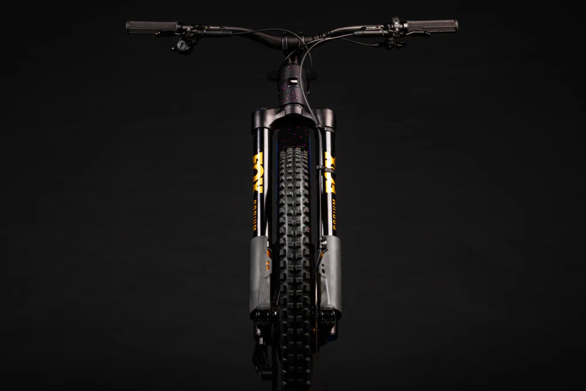 MY26 BullitPodium Details 009