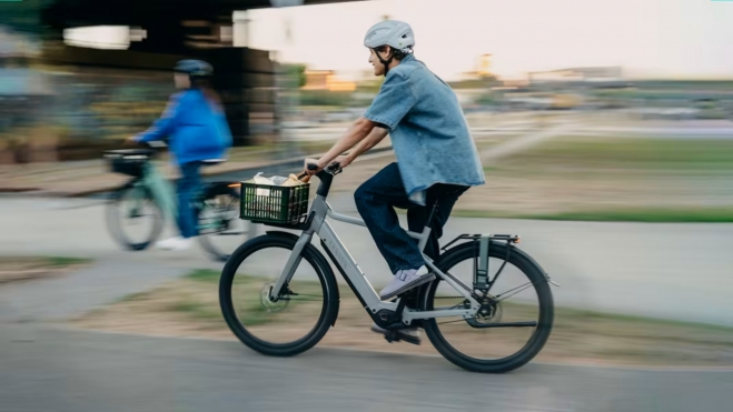 Esta bicicleta eléctrica urbana instala uno de los mejores motores (Foto: Canyon). Esta bicicleta eléctrica urbana instala uno de los mejores motores (Foto: Canyon).
