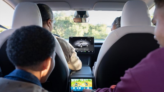 tesla demanda colectiva estafa conduccion autonoma