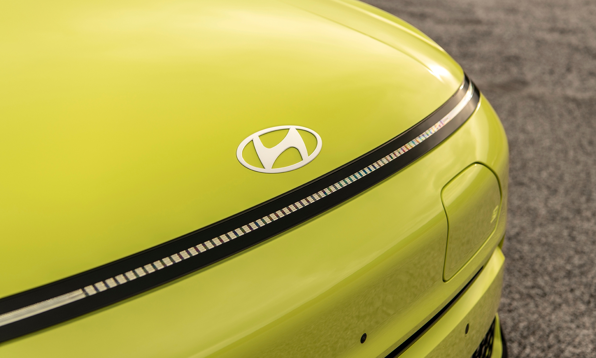 El nuevo Hyundai IONIQ 3 sería un 'primo' cercano del KIA EV3.