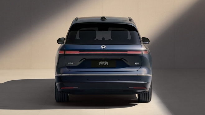 NIO ES8 Trasera