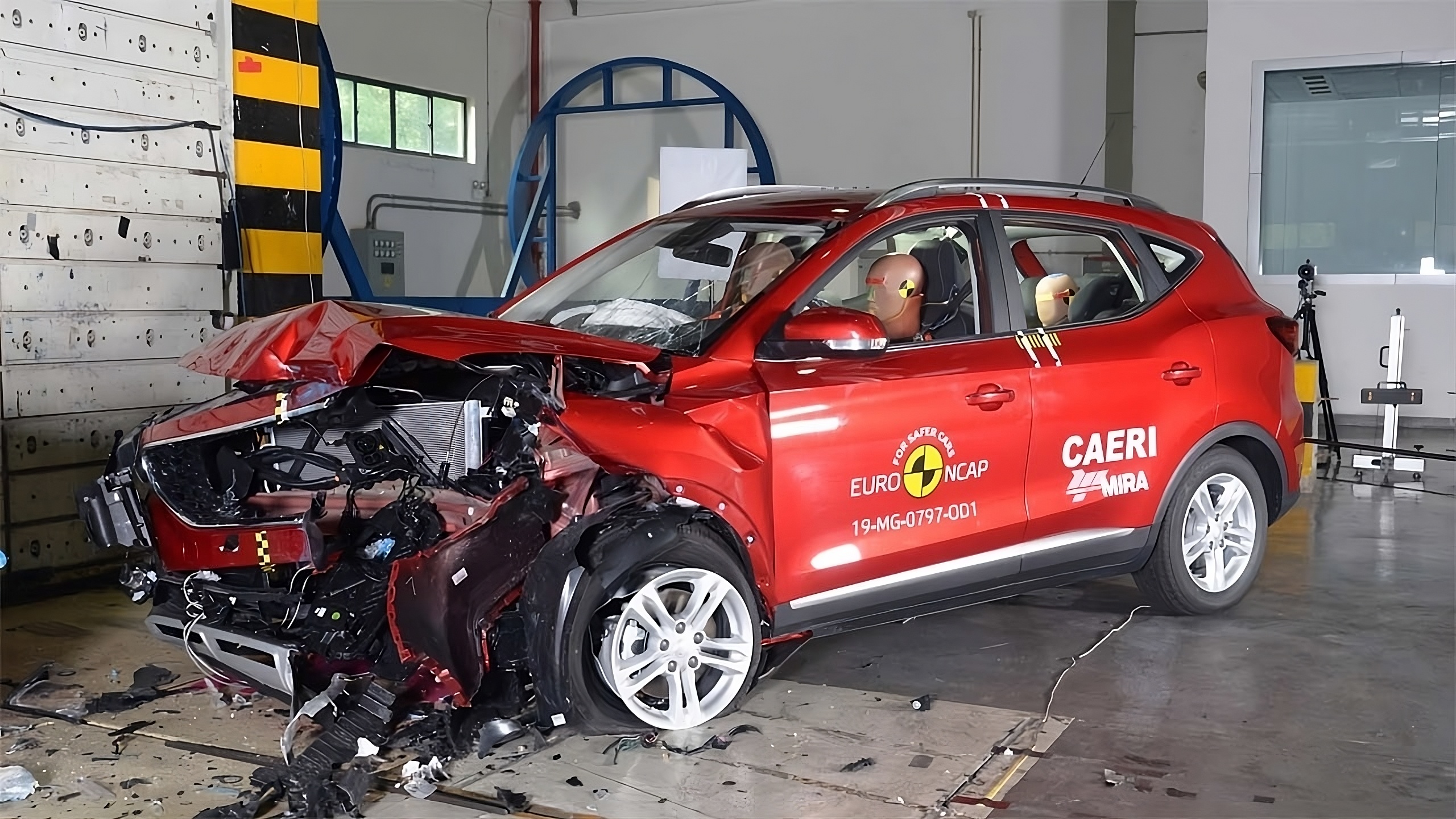 MG crash test