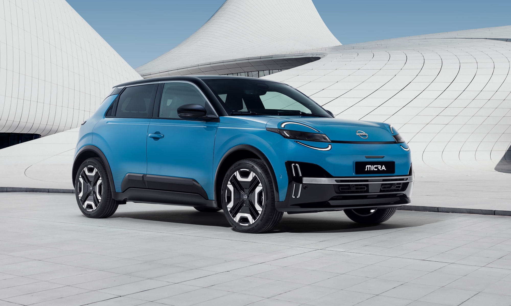 El nuevo Nissan Micra trata de emular la imagen del pasado con la tecnología más moderna.